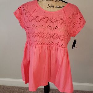 NWT Crown & Ivy Coral Reef Top